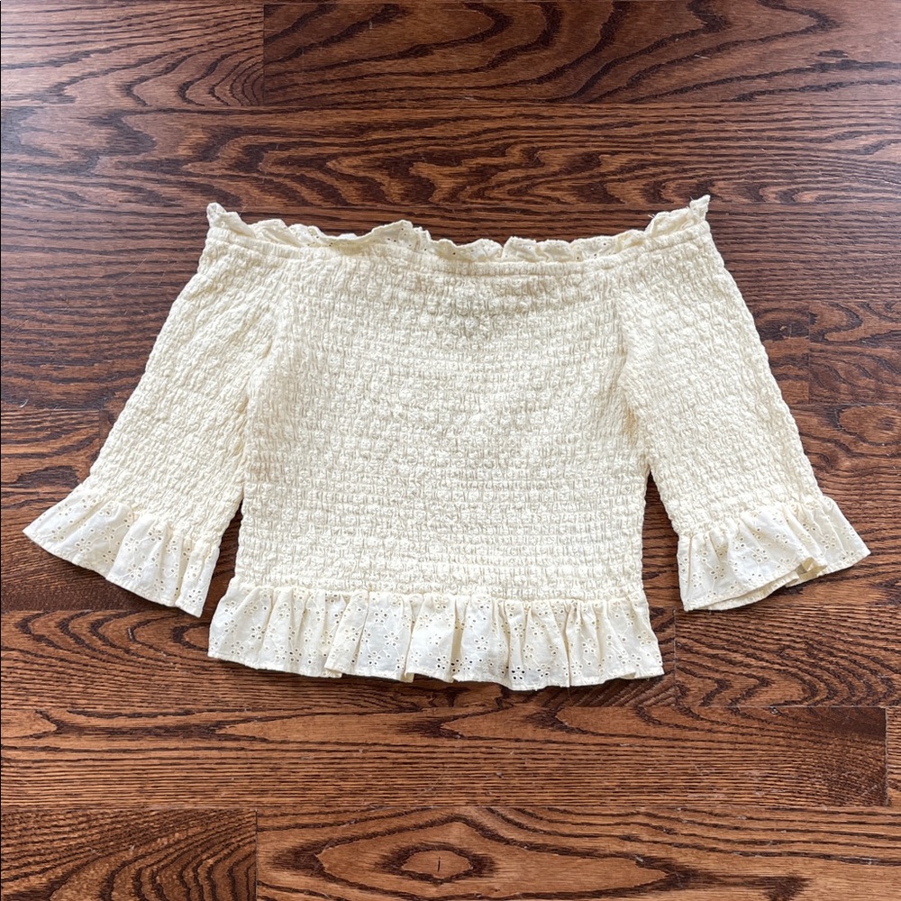 American Eagle Outfitters Cream/Light Yellow Ruffle Off The Shoulder Blouse